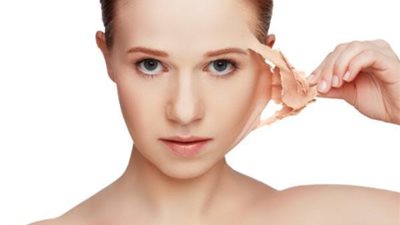 ما هي الحلول المناسبة لتقشر جلد اليدين؟