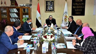 نيفين جامع: حريصون على تعزيز دور جهاز تنمية الصناعات في تقديم الخدمات الاستشارية والهندسية لتنمية قطاعات الصناعة