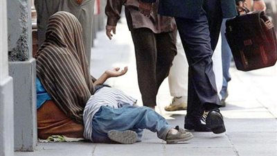 حلاً عملياً.. كيف عالج الرسول مشكلتي البطالة والتسول ؟