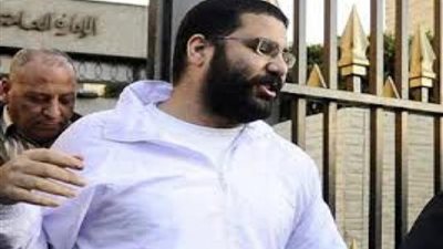 اليوم.. الحكم علي علاء عبد الفتاح ومحمد الباقر بتهمة الانضمام لجماعة إرهابية