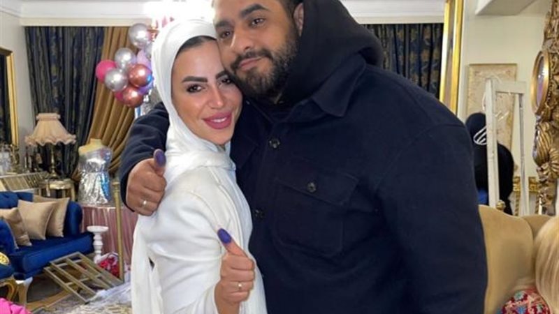 ماهيتاب وزوجها