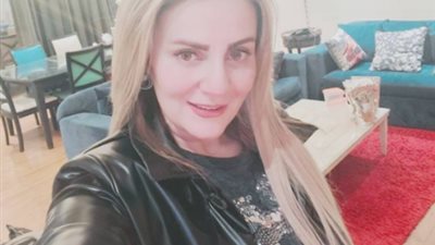 بعد مهاجتها مطرب اعتزل الفن.. رانيا محمود ياسين تعلق: هو حر