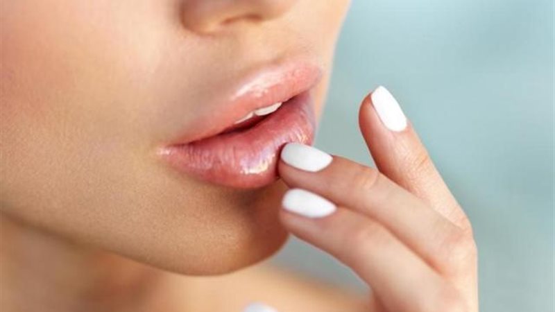 قناع ترطيب الشفاه