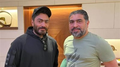تامر حسنى يصل لـ دبى استعدادًا لحفل غنائي كبير
