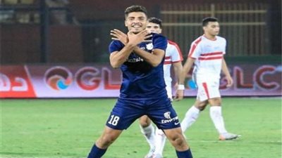 محمد شريف يعود التشكيلة الأساسية لإنبي