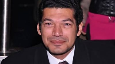 باسم سمرة يودع الديكور الخاص بفيلم ”ساعة شيطان”