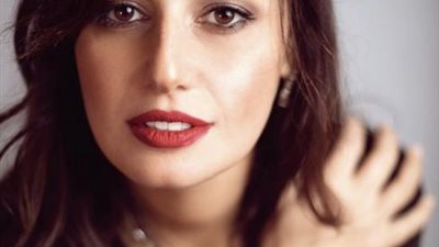 الموت لا ينتظر أحد.. حلا شيحة تنعي الفنانة شويكار