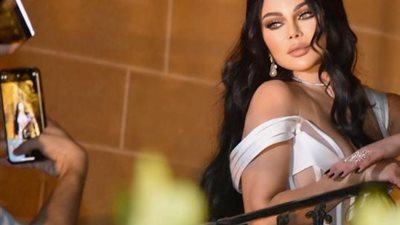 بالصور.. شقيقة هيفاء وهبى تخطف الأنظار بجمالها من حفل خطوبتها