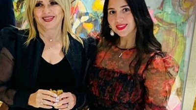 ”وهبتها عمرى وتحملت مسئوليتها وحدى”.. بهذه الكلمات أحتفلت ندي بسيوني بتخرج نجلتها من الجامعة