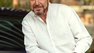 أحمد سلامة يتبرأ من مسرحية ”عبد الموجود ع الداون لوود” بسبب كزبرة