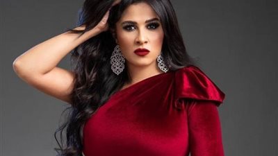 أبناء ياسمين عبد العزيز يخطفون الأنظار فى أحدث ظهور مع والدتهم