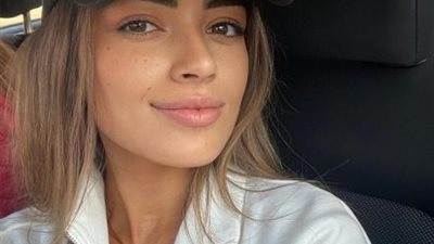 ليلى أحمد زاهر تستعرض جمالها فى أحدث جلسة تصوير