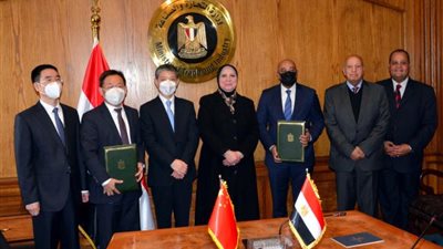 نيفين جامع: حريصون على نقل التكنولوجيا الصينية المتطورة للصناعة المصرية