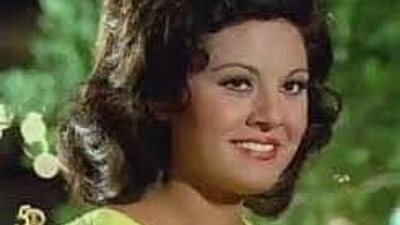 تزوجت شقيق رشدي أباظة.. واعتزلت الفن  لسبب ”لا يصدق ” ..معلومات لا تعرفها عن ” نجمة المراهقات ” حياة قنديل