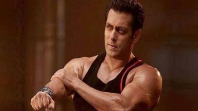 «لدغة ثعبان».. سلمان خان ينجو من الموت بأعجوبة