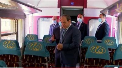 السيسى يشهد تدشين وحدات جديدة للسكة الحديد بمحطة أسوان