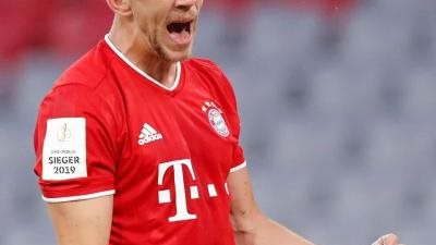 توتنهام وليدز يونايتد يهددان مصير جناح البايرن