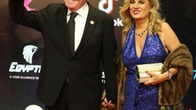 حسين فهمى يكشف حقيقة انفصاله عن زوجته