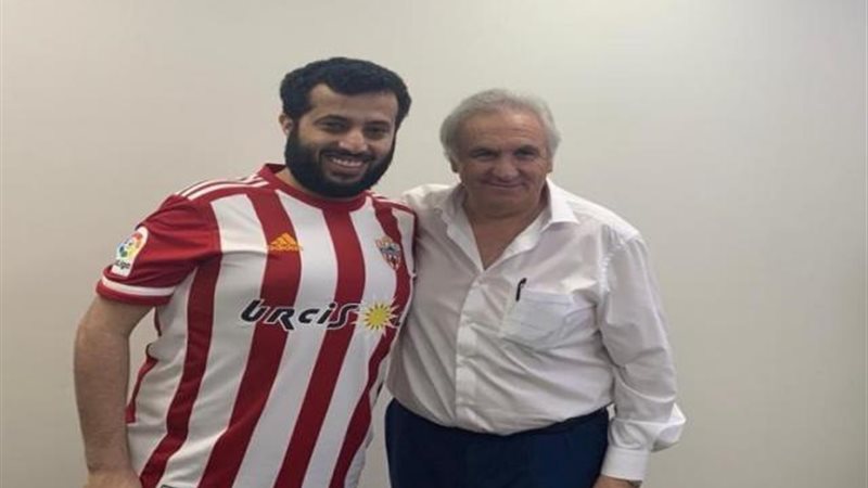تركي أل الشيخ بقميص