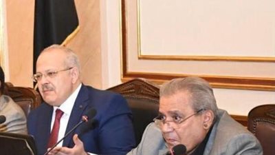 الخشت ناعيا جابر عصفور : كان أحد القامات العلمية الكبيرة