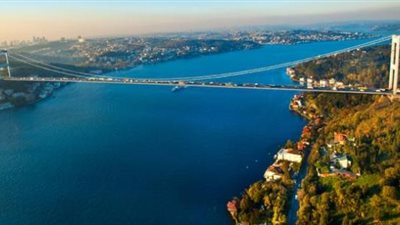 عاجل.. سبب خطير وراء تعليق الملاحة في مضيق البوسفور