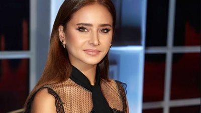 تزوجت سرًا ولم تعلم بوفاة والدها.. لها رأي جرئ في المشاهد الساخنة والقبلات.. حكايات نيللى كريم