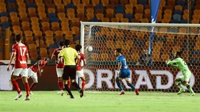 الأهلي يهزم أسوان بثلاثية ويغرد في صدارة الدوري