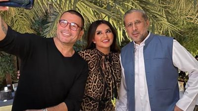 دويتو غنائي أم صداقة فنية.. سر الصورة التى جمعت الهضبة عمرو دياب بشذي حسون