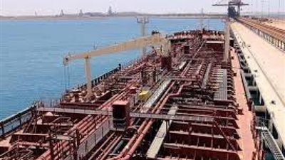 عاجل.. السراج يخون ليبيا ويمنح ميناء مصراتة للأتراك لتحويله إلى قاعدة بحرية