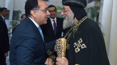 مدبولى يتوجه للكاتدرائية لتهنئة البابا تواضروس الثانى بعيد الميلاد المجيد