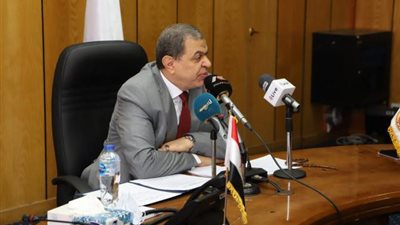 شاهد.. كيف تابع وزير القوى العاملة تطبيق إجازة عيد الميلاد في القطاع الخاص؟