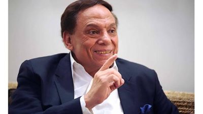 تطورات الحالة الصحية للزعيم عادل إمام وسر اختفائه