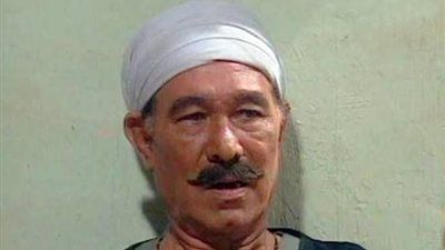 حمدى غيث.. تخلى عن العمودية والمحاماة بسبب عشقه للفن.. اتهم بالشيوعية وعفا عنه  جمال عبد الناصر.. رحل حزنا علي وفاة شقيقه