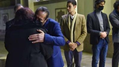 محمد منير وصلاح عبدالله يحضران عزاء الراحل أحمد الحجار