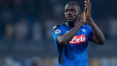 كوليبالي نابولي يقترب من مانشيستر سيتي