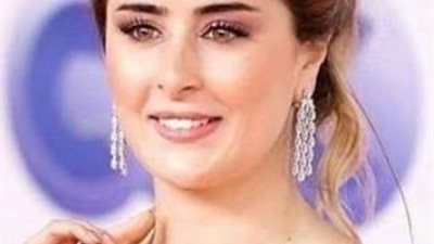 عائشة بن أحمد تواصل تصوير دورها في مسلسل ”لون البحر”