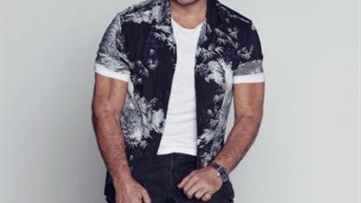 عمرو دياب يهنىء الأمة الإسلامية بالعام الهجري الجديد