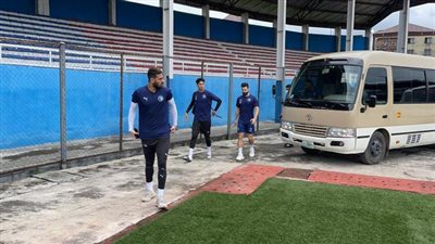 بعثة بيراميدز تصل ملعب أنيمبا لخوض المران الأخير