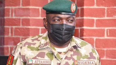 تفاصيل مروعة لمقتل رئيس أركان دولة إفريقية كبري