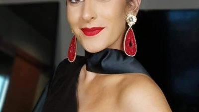 أمينة خليل تتبرأ من ”بنت خالتها ”  حورية فرغلي : معرفهاش و مافيش علاقة معاها