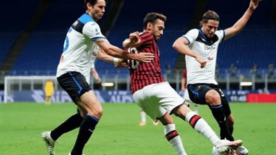 موعد والقنوات الناقلة لمباراة ميلان وأتالانتا اليوم في الدوري الإيطالي