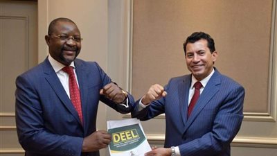 أشرف صبحي يلتقي وزير الشباب والرياضة النيجيري