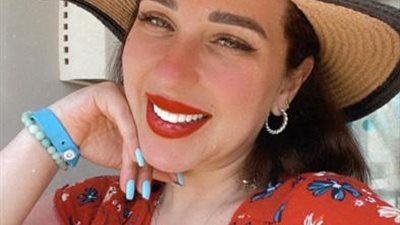 أسما شريف منير تكشف عن طريقتها في الهروب من معجبيها على الهاتف