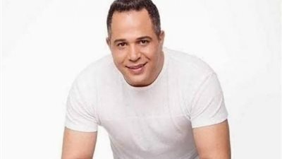 مصطفى درويش يتضامن مع شريف دسوقي ويوجه له هذه الرسالة