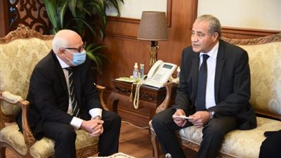 بالصور .. تفاصيل لقاء محافظ بورسعيد مع وزير التموين والتجارة الداخلية