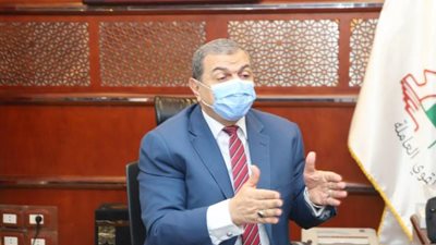 القوى العاملة تُعين 412 شاباً منهم 33 من  ذوى القدرات