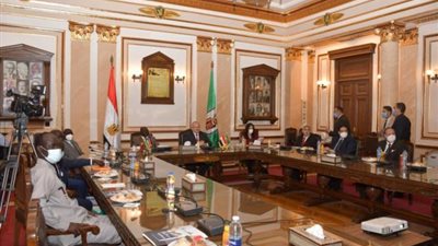 توقيع مذكرة تفاهم بين جامعة القاهرة و جامعة جون قرنق بجنوب السودان
