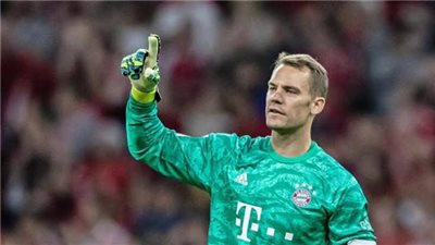 مانويل نوير يتولى حراسة مرمى المنتخب الألماني في مواجهة الدنمارك