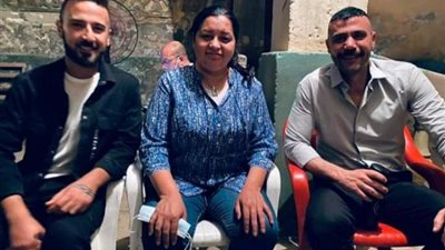 محمد مهران يهنىء شيرين عادل بعيد ميلادها بصورة من كواليس مسلسل ”النمر”