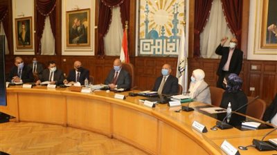محافظ القاهرة يشدد على رؤساء الأحياء بالاهتمام برفع مستوى كفاءة النظافة